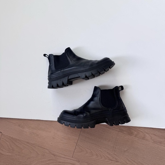 Koio Black Leather Boots 10 Platform Chunky Lung Ankle Grunge Minimalist - Picture 3 of 8